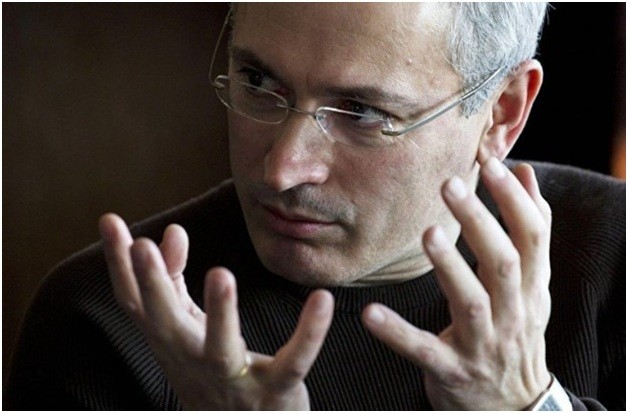 Ходорковский в зыбучем песке: твердь невмешательства уходит из-под ног