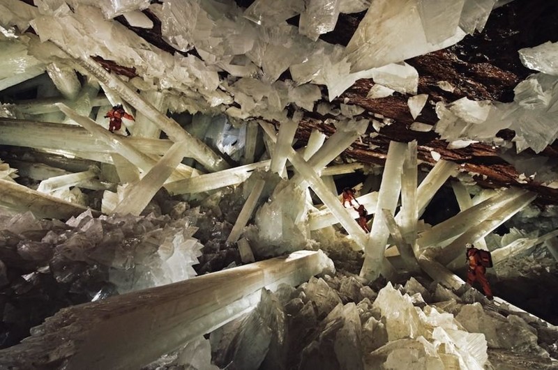 Пещера гигантских кристаллов10. 