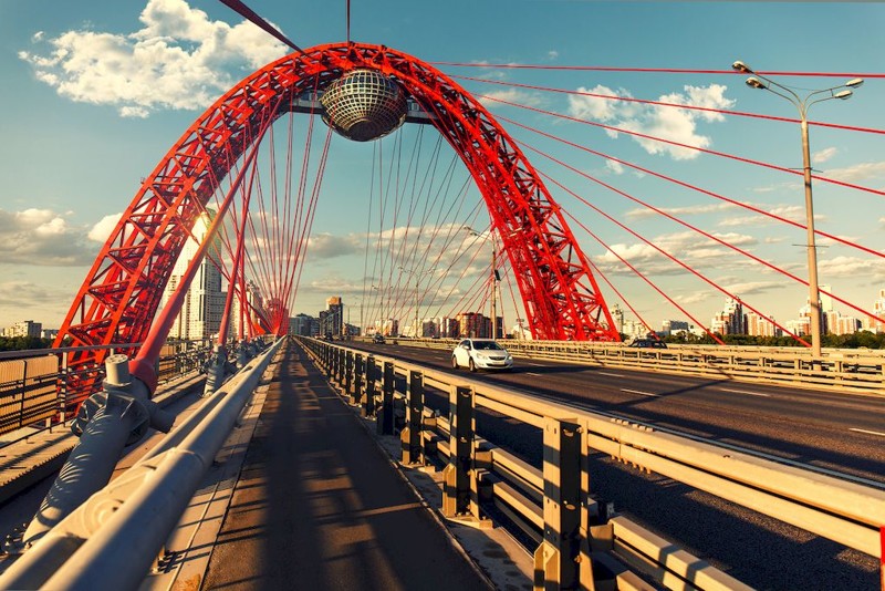 Самые необычные мосты Москвы