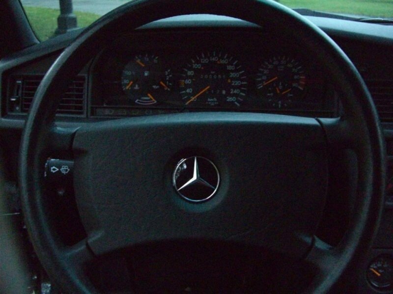 Новый Mercedes-Benz 190 Evolution II 1990-го года