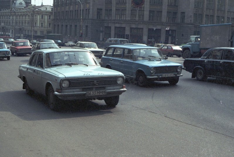 Автомобильная Москва в апреле 1991 года