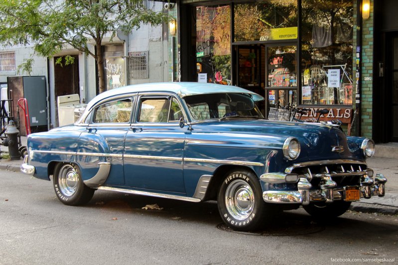 Chevrolet Two-Ten 1954 года в Бруклине.