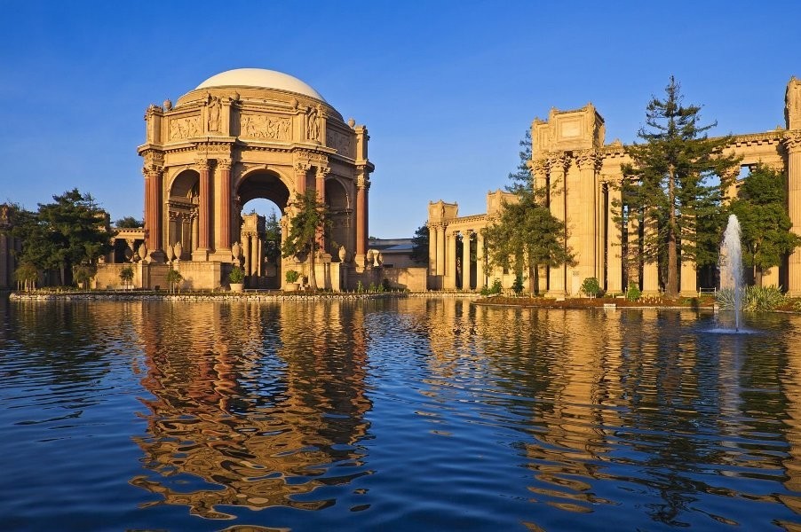 Дворец изящных искусств в Сан-Франциско