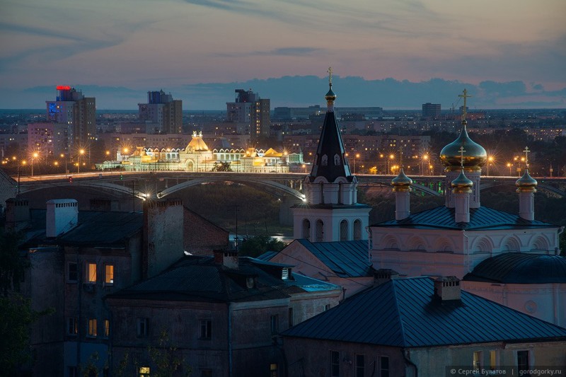 Нижний Новгород в фотографиях Сергея Булатова и Алексея Лифанова