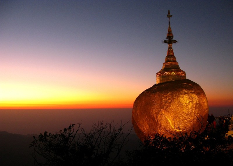 Над пропастью: «Золотой камень» в Мьянме