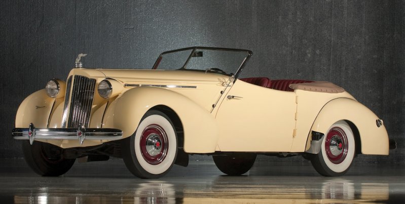 Packard-Darrin 120 Convertible Victoria (1939)