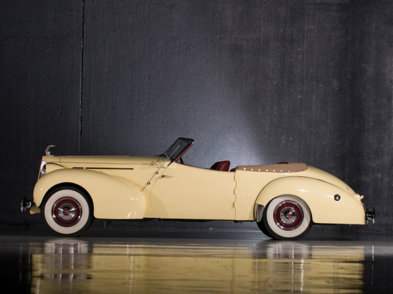 Гламурный автомобиль года: Packard-Darrin 1937-42 годов с дизайном от Говарда Даррина