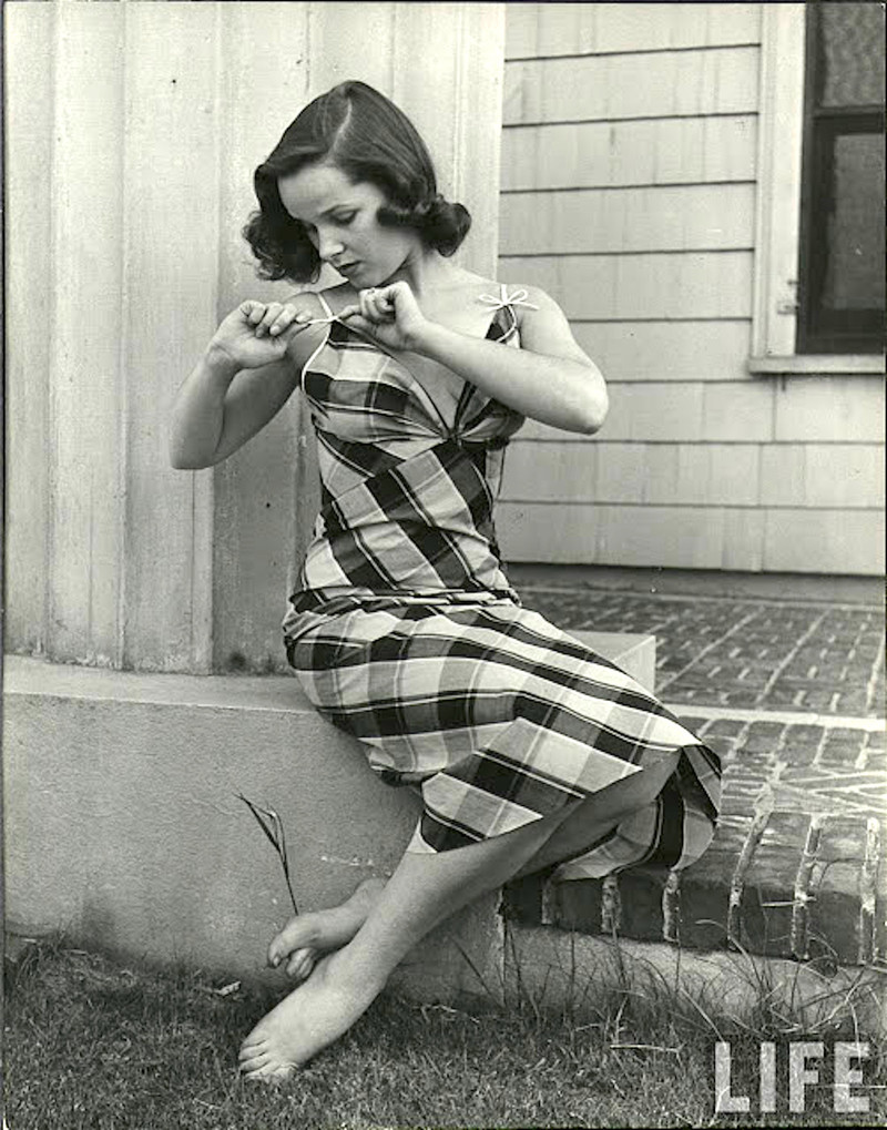 Девушки в нижнем белье, 1949 год