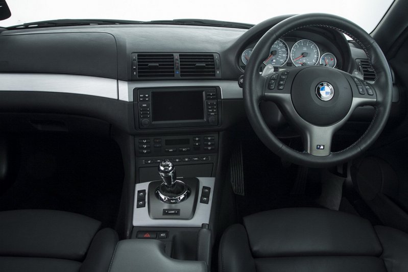 Три экземпляра купе BMW E46 с минимальным пробегом