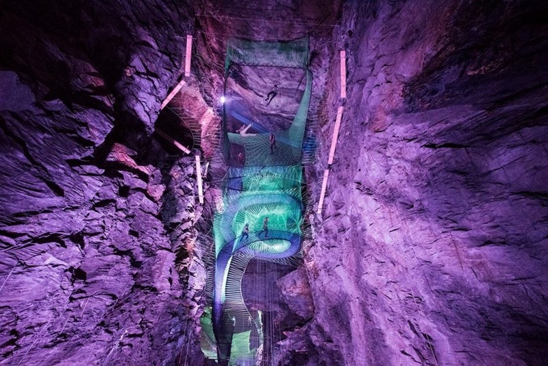 Сланцевые пещеры Ллехведд, Уэльс, Экстрим-парк Zip World