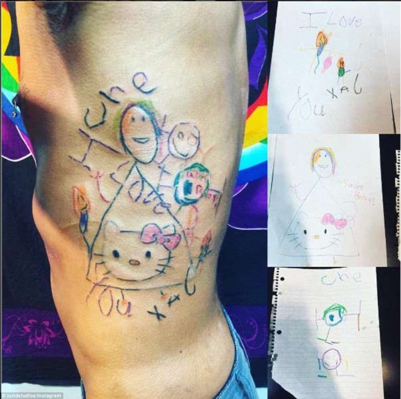 Новая мода среди родителей: матери и отцы делают татуировки в виде рисунков детей