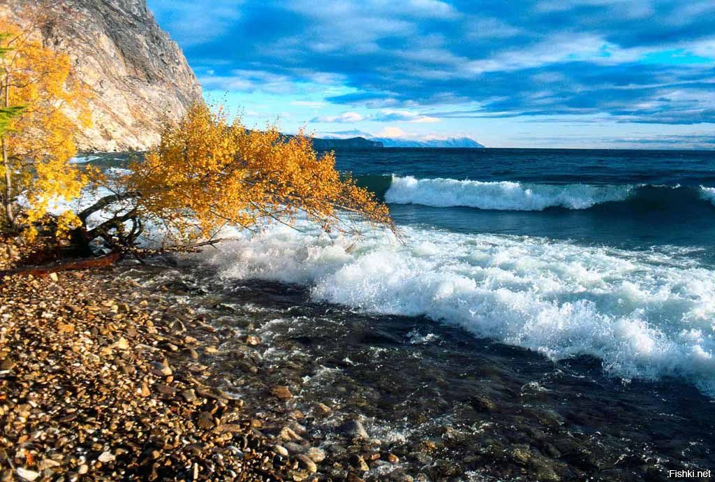 Осеннее море