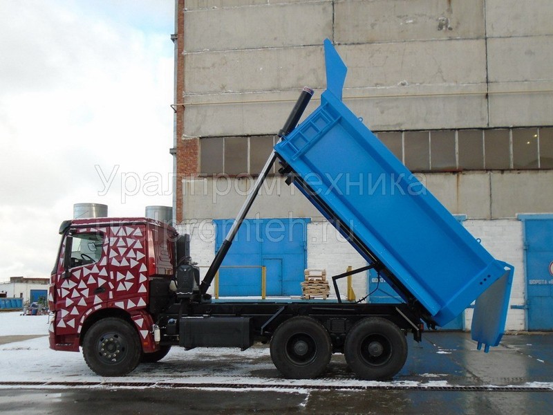 «Урал» работает над новым бескапотным грузовиком