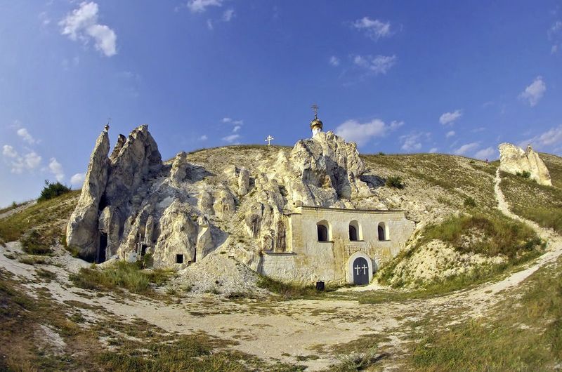 Пещерные церкви