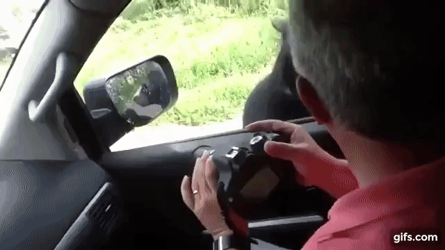 "Покиньте машину"