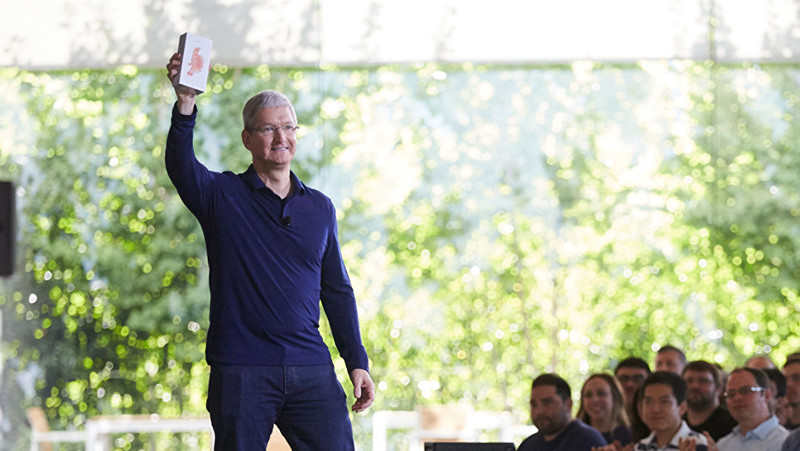 Первое за 15 лет падение выручки Apple: срочно нужна новая революция