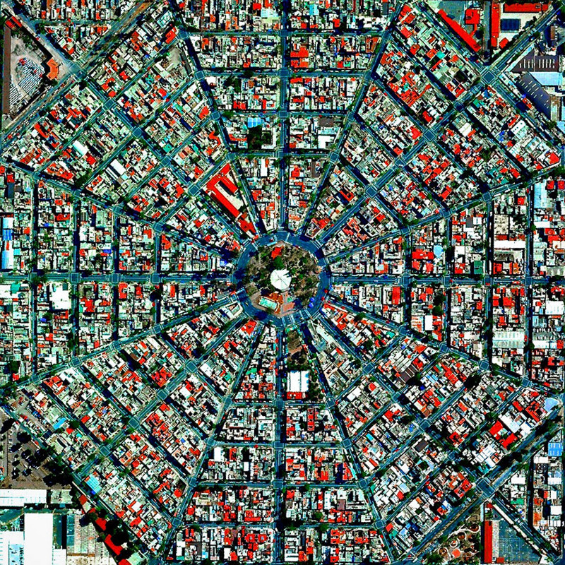 18. Площадь Плаза-дель-Эджективо в Мехико, Мексика. фото со спутника, фотограф Бенджамин Грант, фотографии