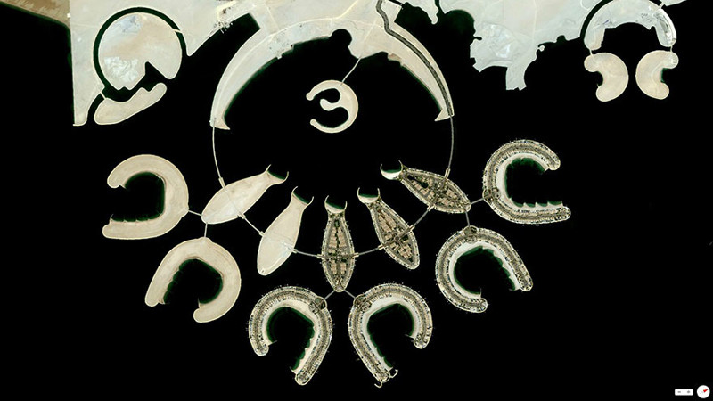 Комплекс из 15 искусственных островов Дуррат Аль Бахрейн  (в т.ч. шесть атоллов, пять в виде рыб, два в форме полумесяца)