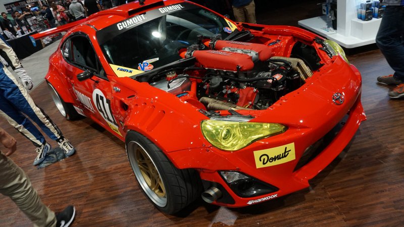 Дрифтовую Toyota GT86 оснастили мотором от Ferrari 458 Italia