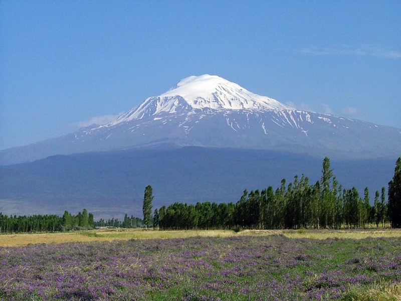 фото горы Арарат, Турция (на границе с Арменией)
