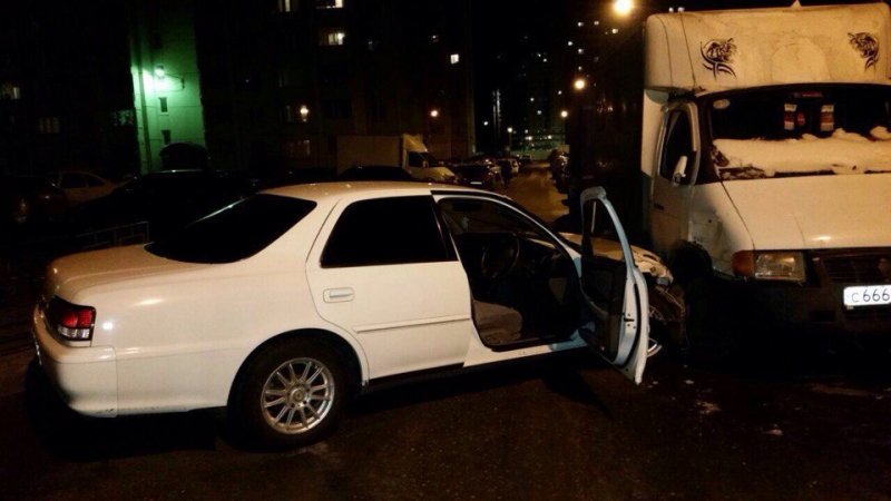 Пьяный воронежский автомобилист протаранил 13 припаркованных машин