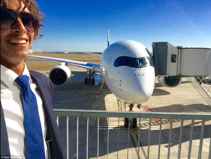 Лучшая работа в авиации — Алекс Мачерас занимается проверкой новых самолетов