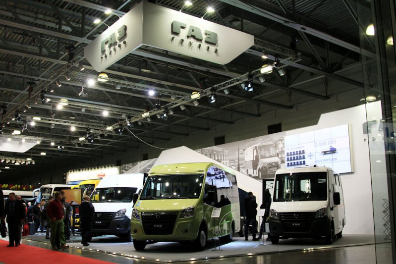 Выставку открывал самый большой стенд – продукция группы ГАЗ – автобусы Курсор, Вектор NEXT и новые вариации ГАЗелей.