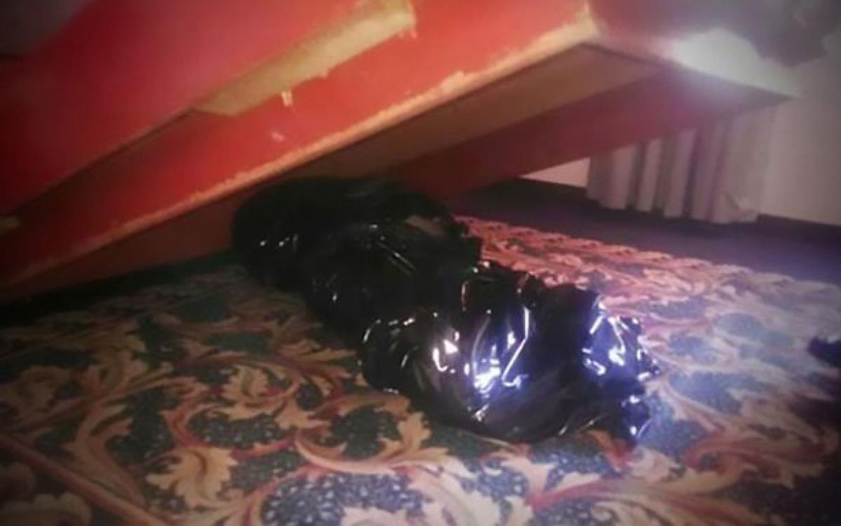 Труп под кроватью в отеле