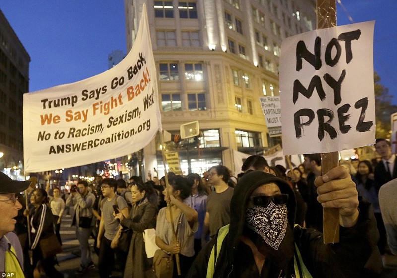 В Сан-Франциско на улицы вышли студенты местных университетов