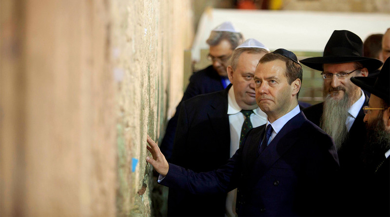 Медведев в Палестинах, коротко о главном