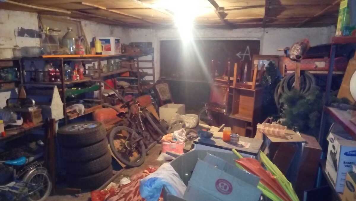 Беспорядок в гараже картинки
