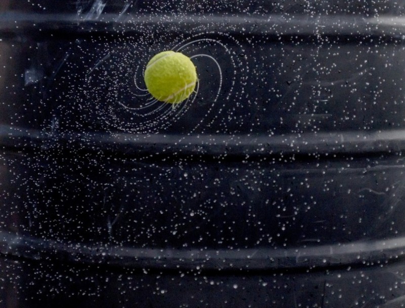 Галактический теннисный мяч