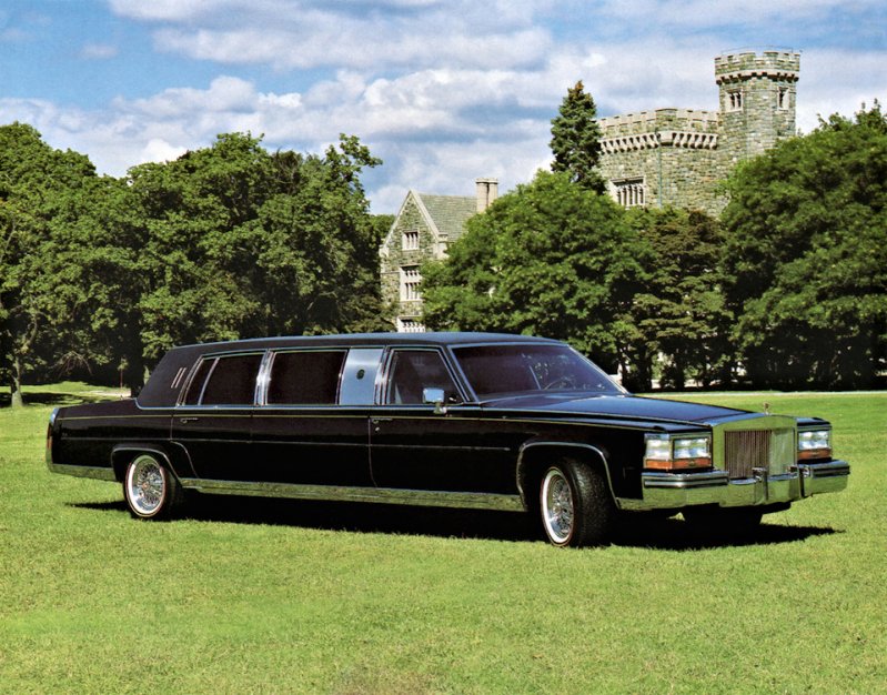 Cadillac Trump Series Golden Edition (1988)