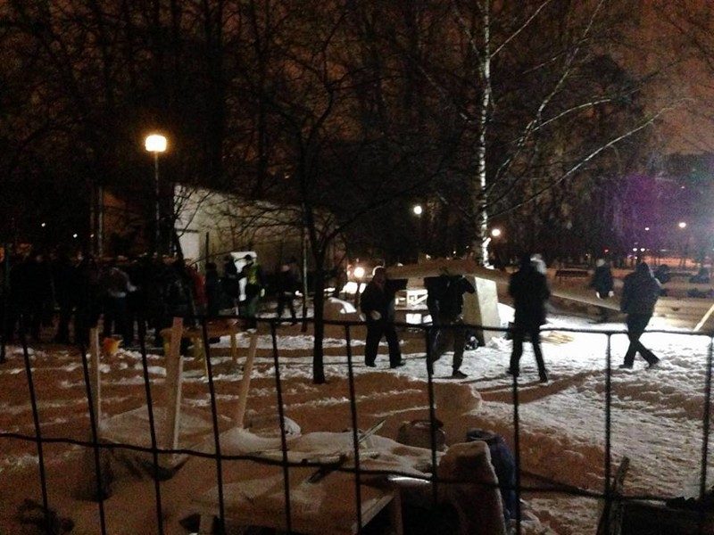 Парк Торфянка Москва ночью. Парк Торфянка Москва. Парк Торфянка детские площадки.