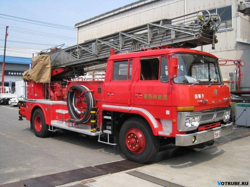 Действующие пожарные машины со всего мира