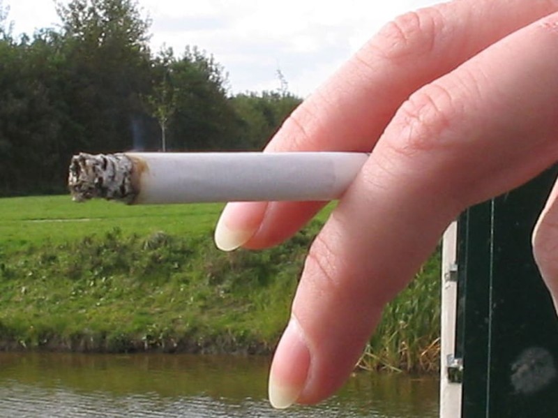 5. Курение сигарет
