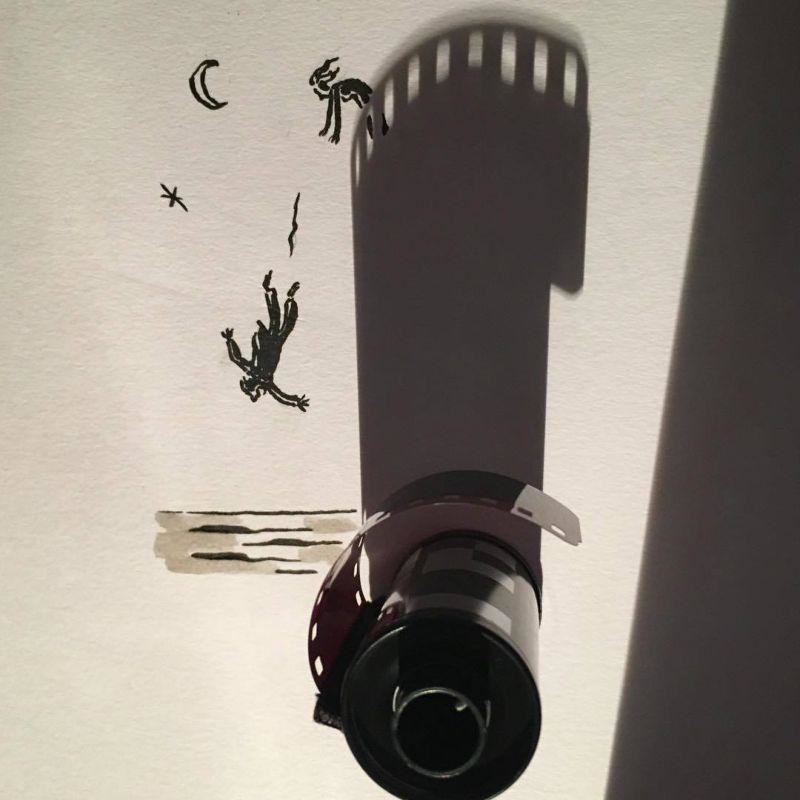 Художник превращает тени от обычных объектов в забавные иллюстрации