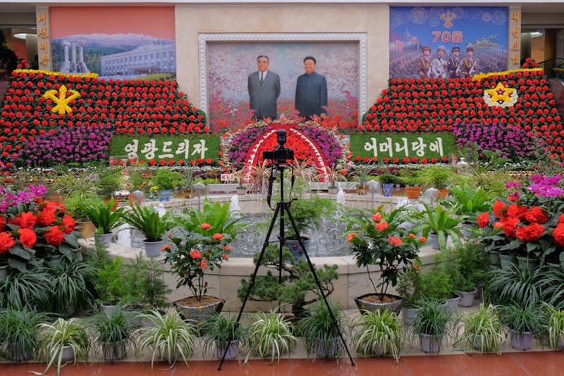 Красочные фотографии непарадной стороны жизни в Северной Корее