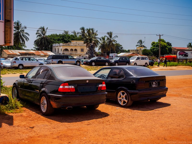  На чем ездят в Гамбии 