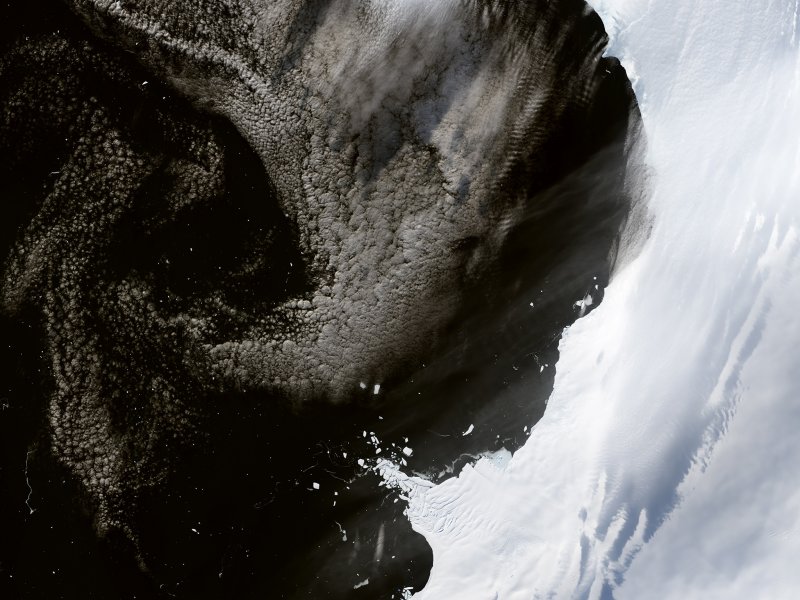 Сокращение ледников вдоль западной Антарктиды