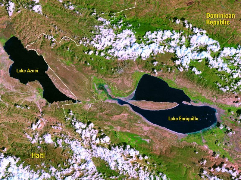 Рост озер Enriquillo и Azuéi, Доминиканская Республика и Гаити