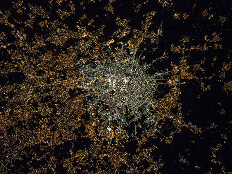 Светодиодное освещение, Милан