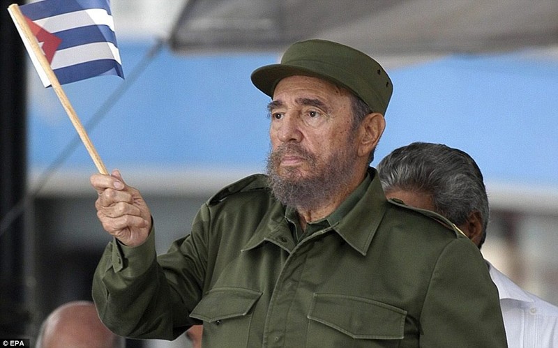 Фидель Кастро в 2001 году