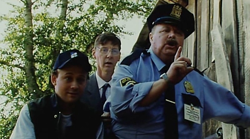 «Полицейские и воры» - Слава, бывший милиционер (1997)
