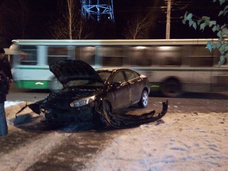 ДТП в Тамбове на Мичуринской: водитель Audi A6 протаранил восемь машин