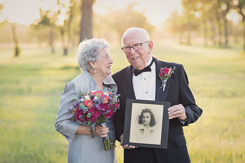 Пожилая пара провела свадебную фотосессию 70 лет спустя