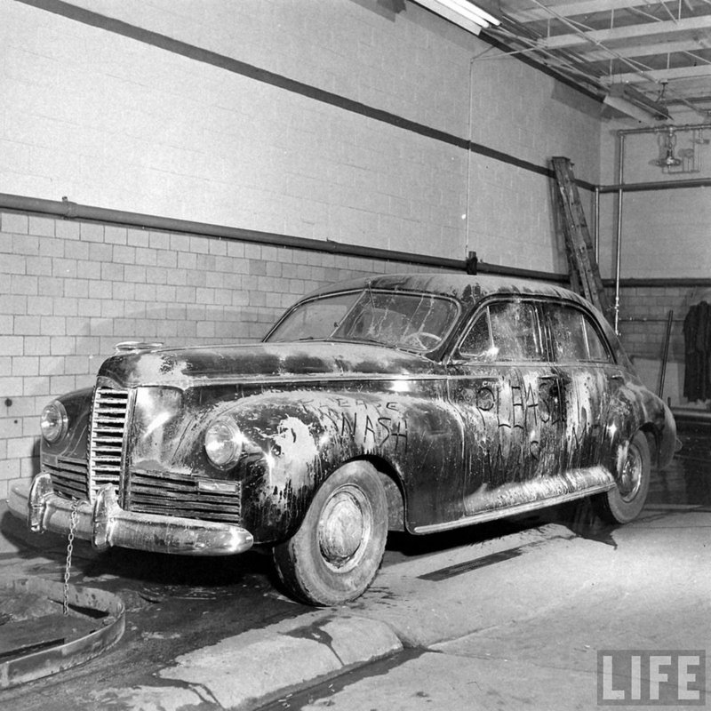 Одна из первых механизированных автомобильных моек в Мичигане