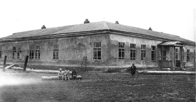 Барак, 30-е годы.