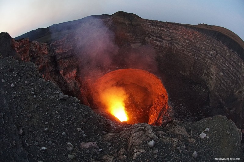 Как не сгореть на вулкане. Топ 7 самых крутых вулканов доступных для посещения