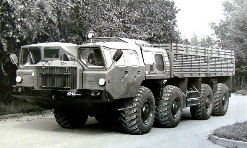 Военизированный вариант МАЗ-7310 на приемочных испытаниях в 21 НИИИ